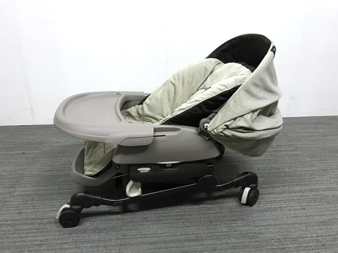 combi ネムリラ bedi 手動タイプ　ハイローチェア