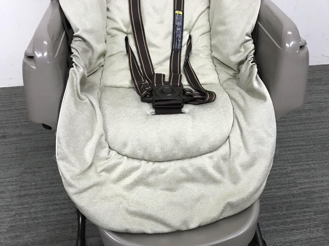 combi ネムリラ bedi 手動タイプ　ハイローチェア