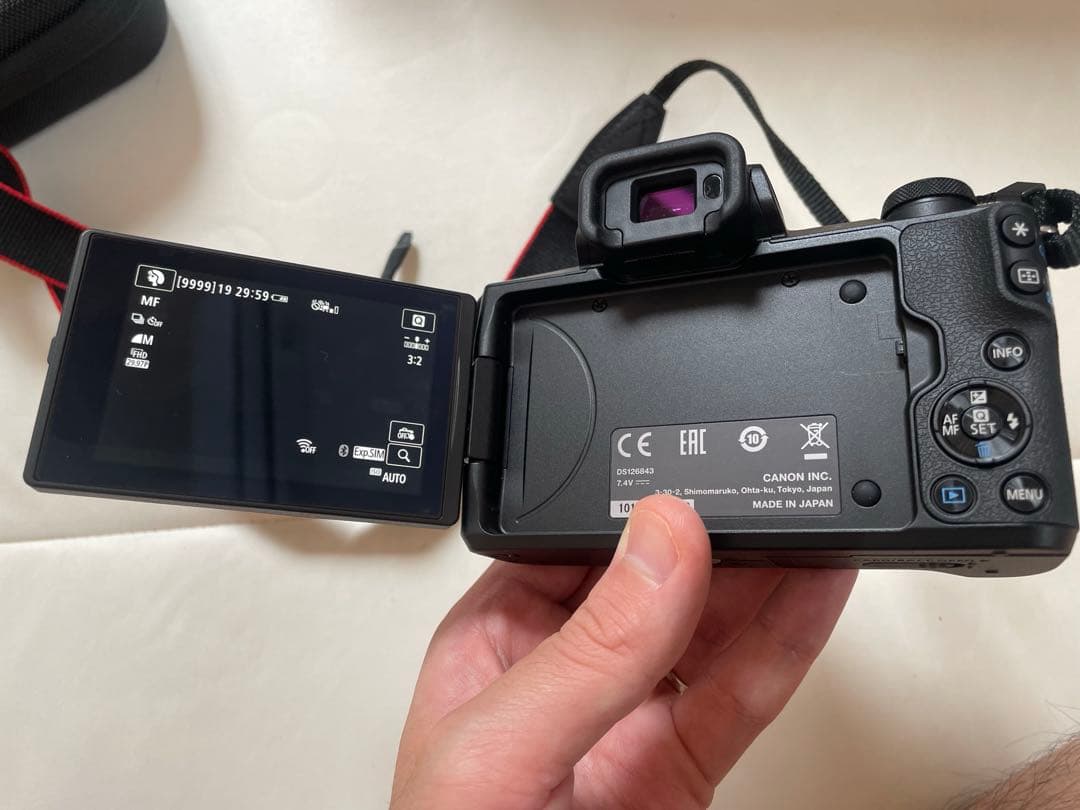 Canon EOS Kiss M ミラーレスカメラセット