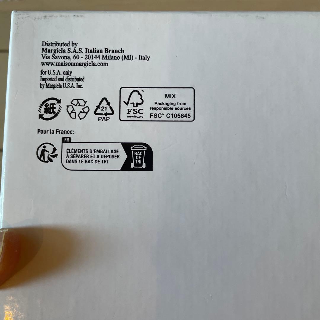 新品・未使用チェーン付きMaison Margiela iPhoneケース