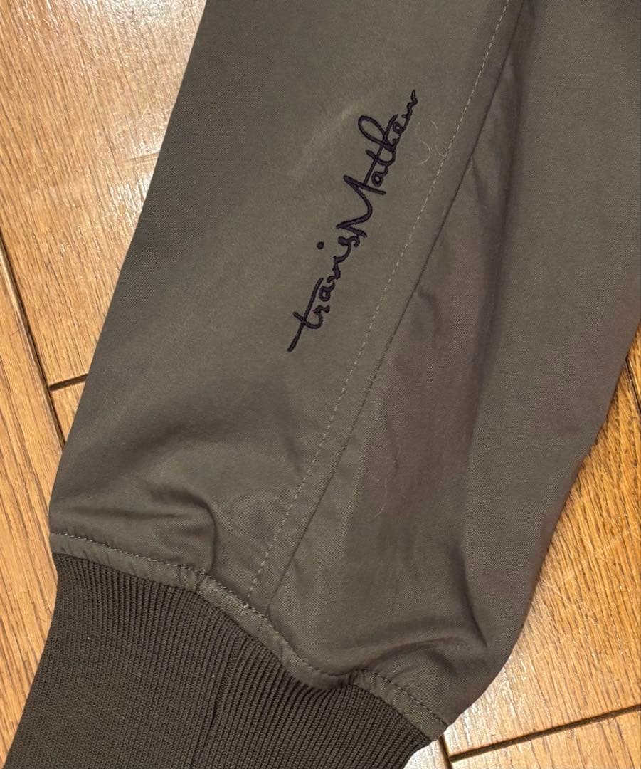 トラビスマシュー　MA-1型 ボマージャケット Lサイズ カーキ