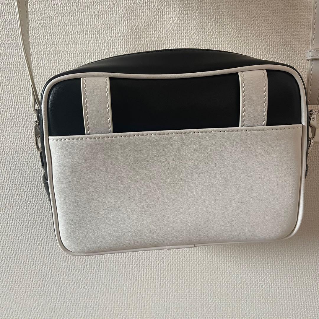 JANTJE_ONTEMBAAR ショルダーバッグ 黒/白