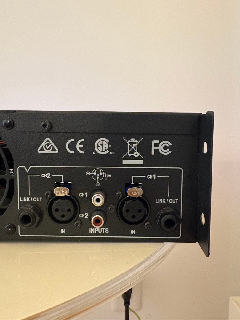 XLS 1502 パワーアンプ　AMCRON