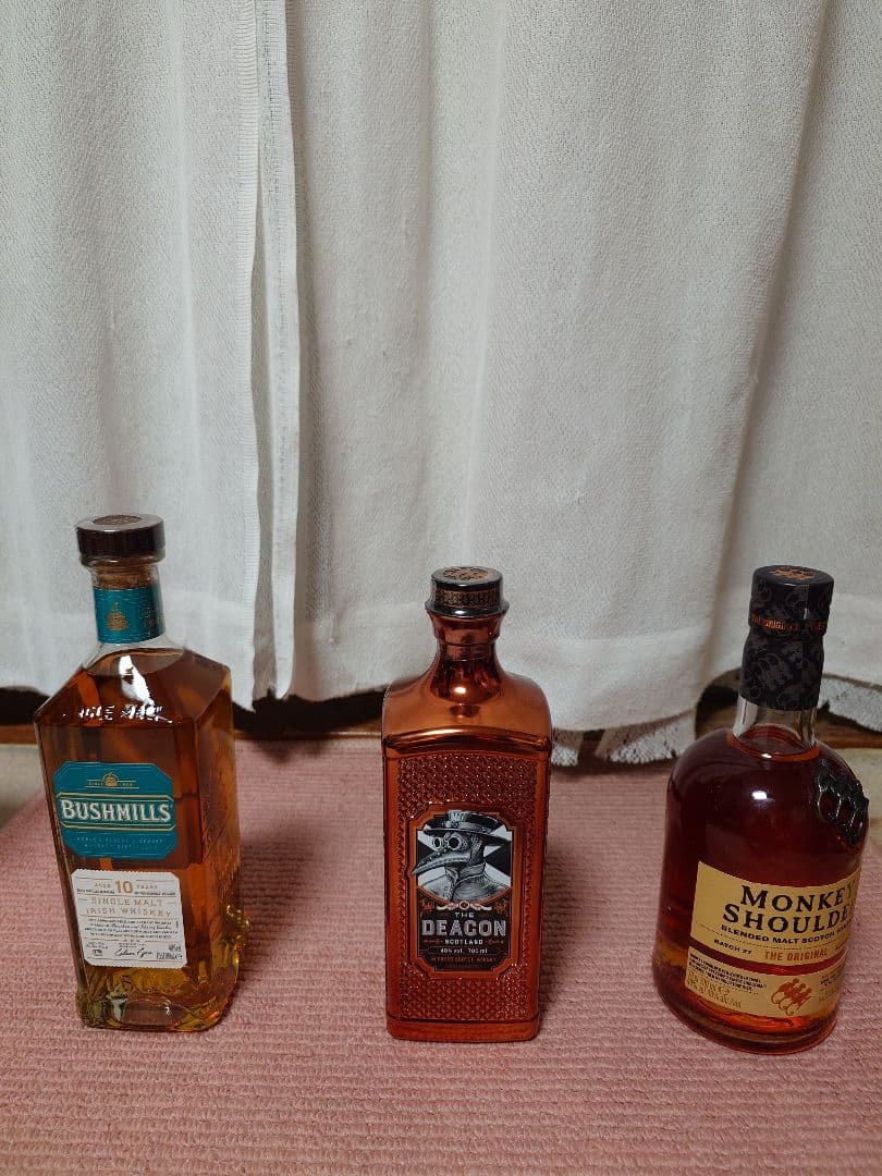 【フェルト】ブッシュミルズ 10年、ディーコン、 モンキーショルダー