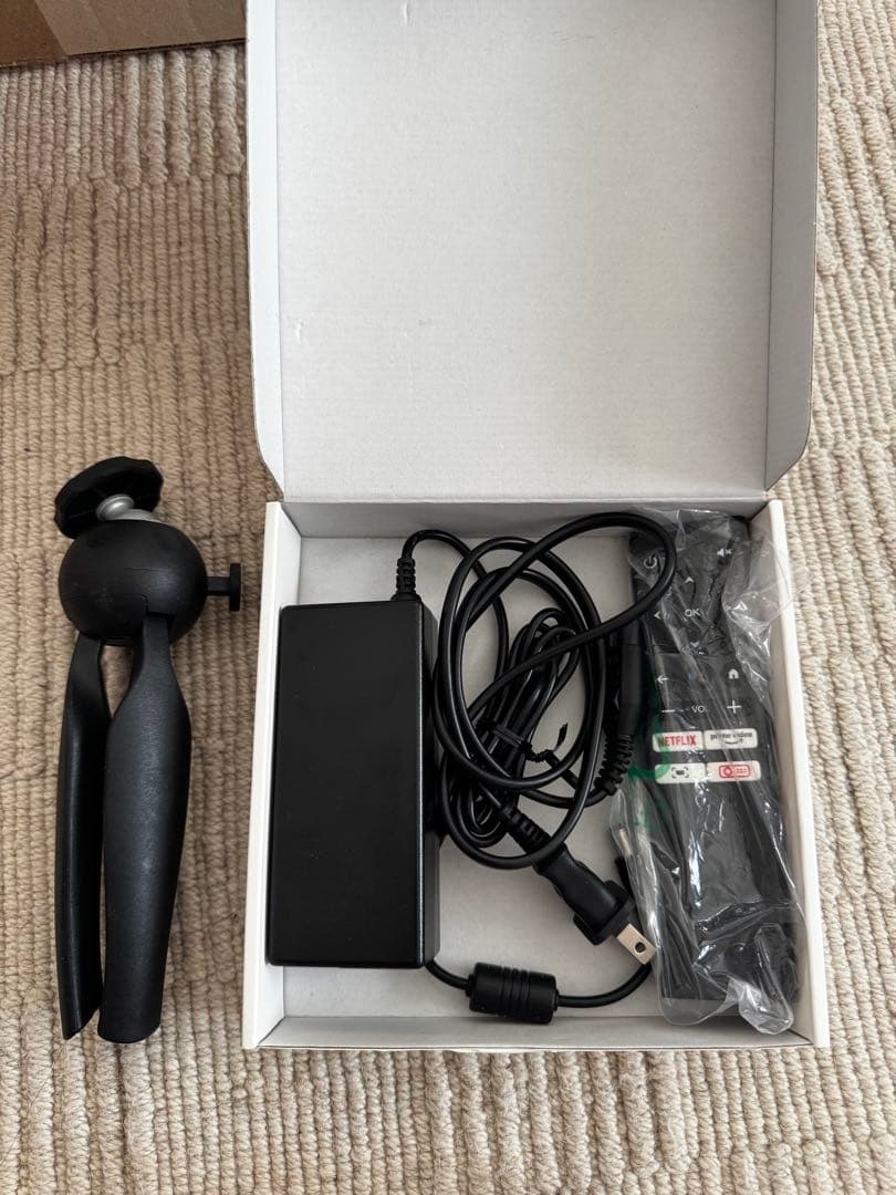 ETOE プロジェクター D2 Pro 三脚つき