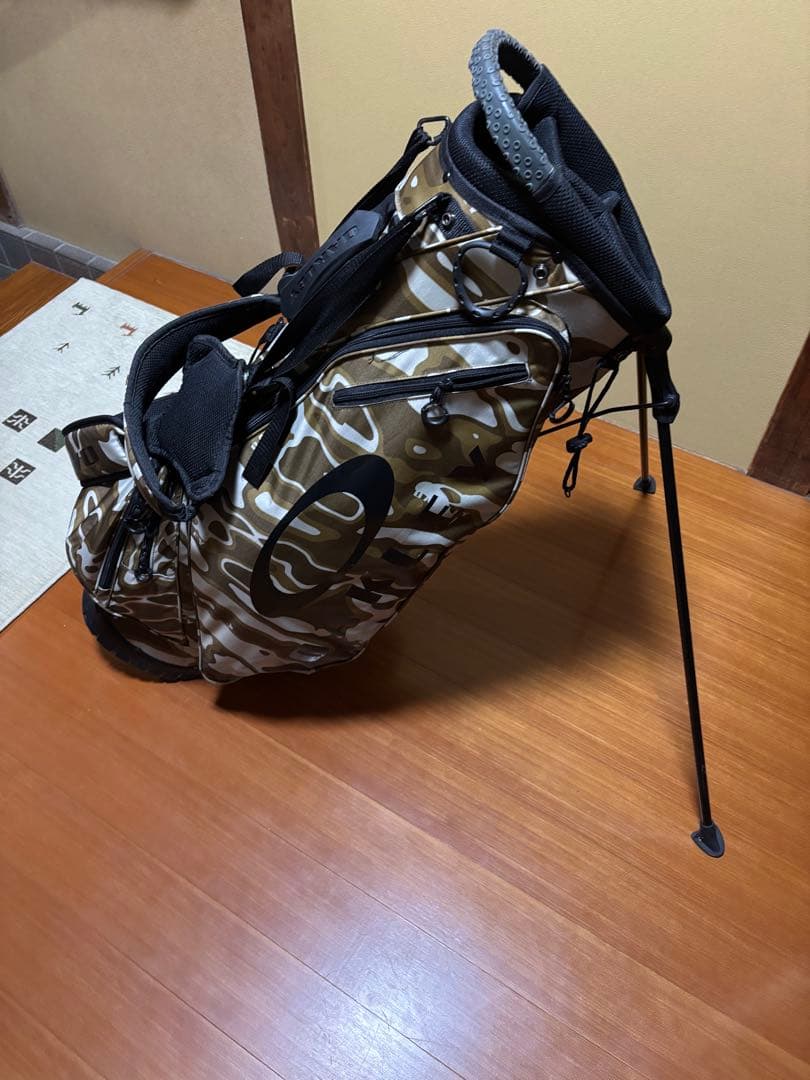 ひ*ら様 オークリースタンドキャディバッグ美品