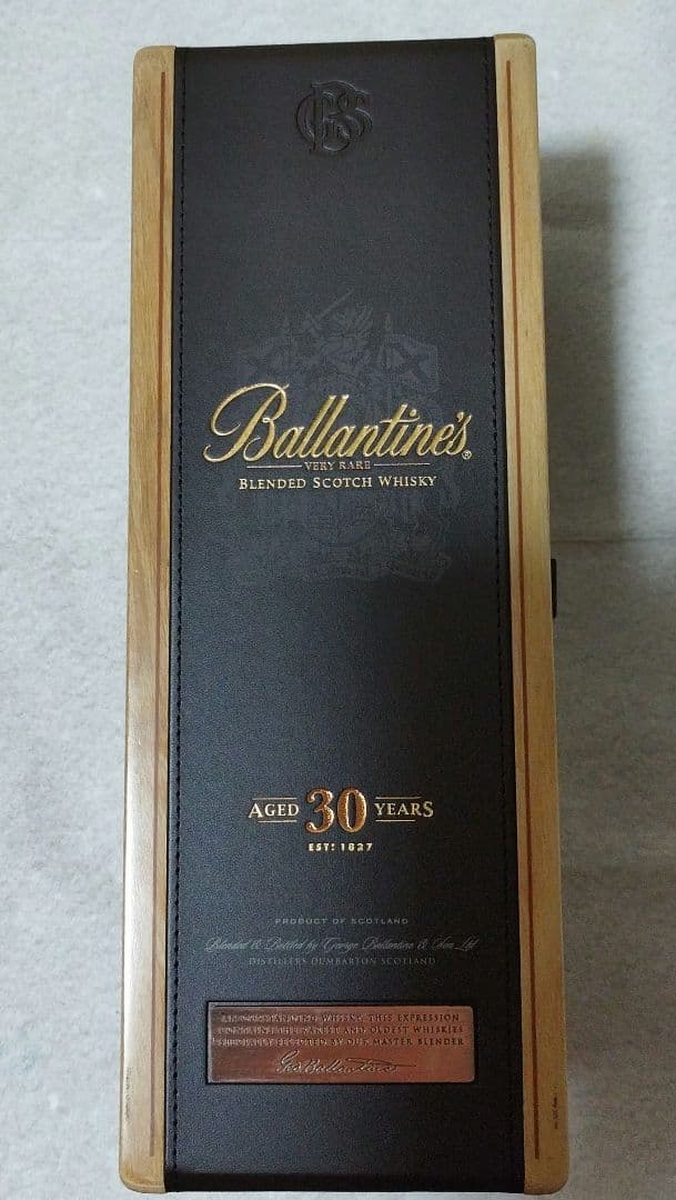 Ballantine's バランタイン30年　700ml 木箱入り　旧ラベル
