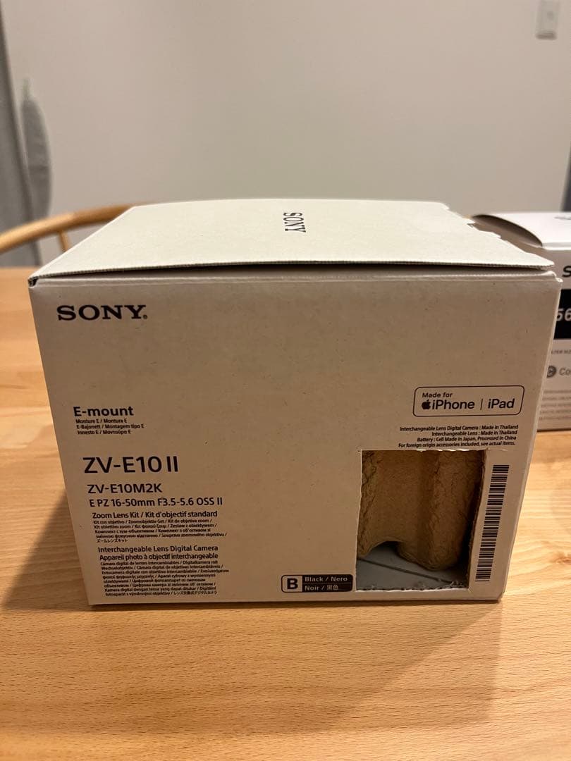 ZV-E10Ⅱ(パワーズームレンズ)とSIGMA 56mmF1.4 のセット