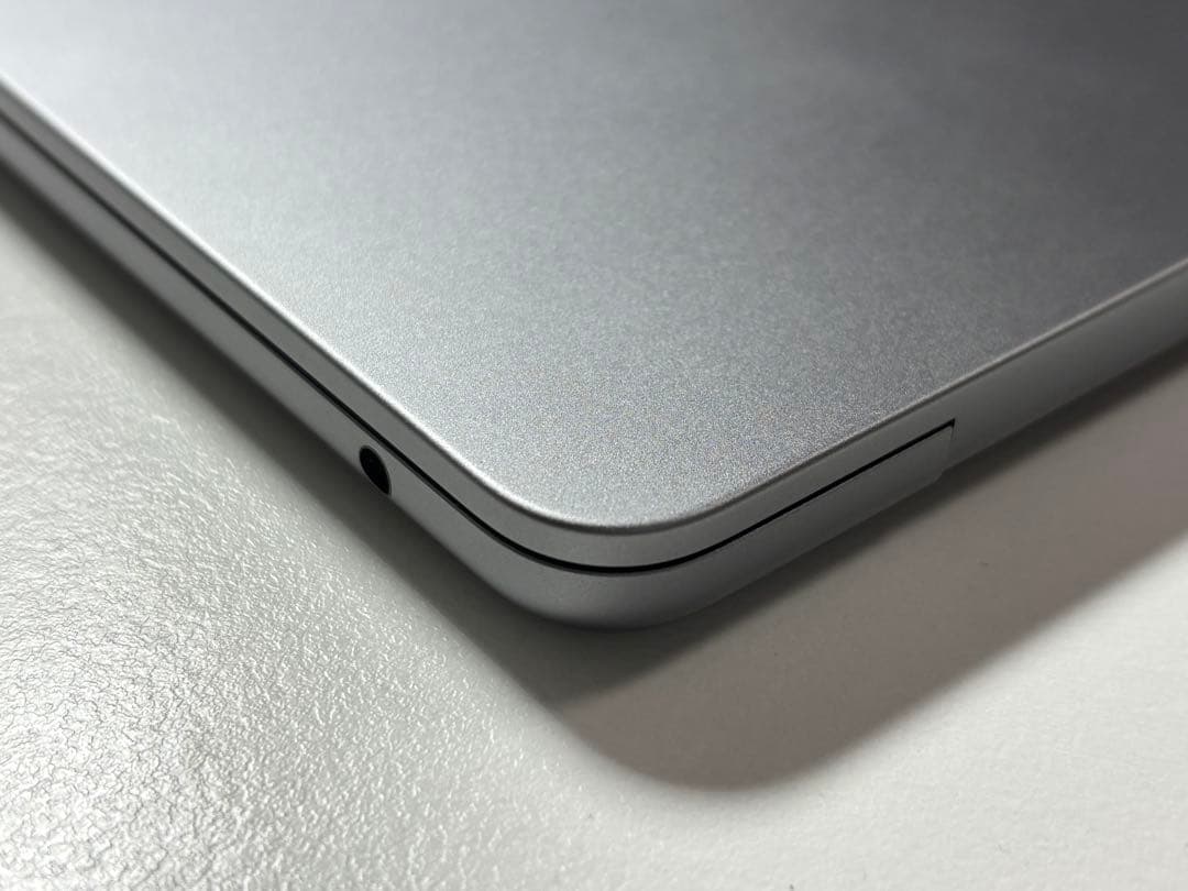 Apple MacBook 13.6インチ スペースグレー