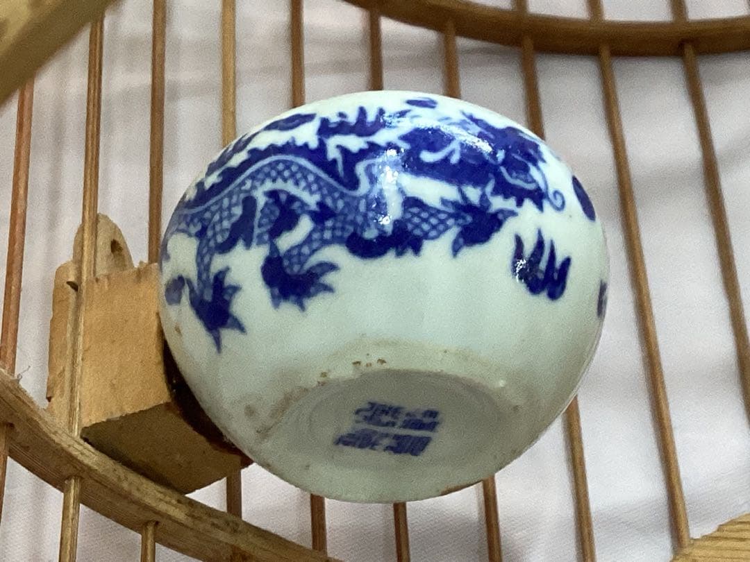 高級英国アンティーク香木鳥かごと彫刻台座　シノワズリ　ウグイス鳴きます　景徳鎮