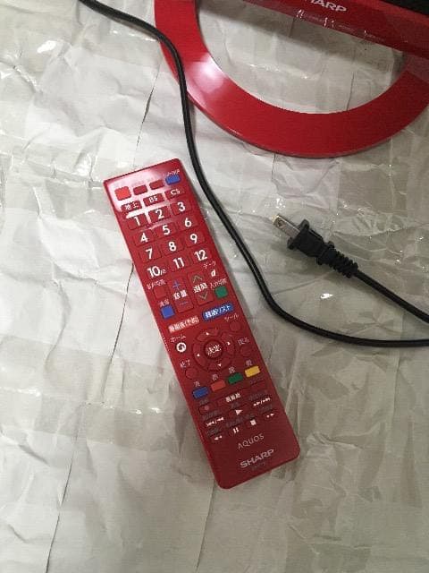 シャープ アクオス 美品 赤 テレビ　24インチ