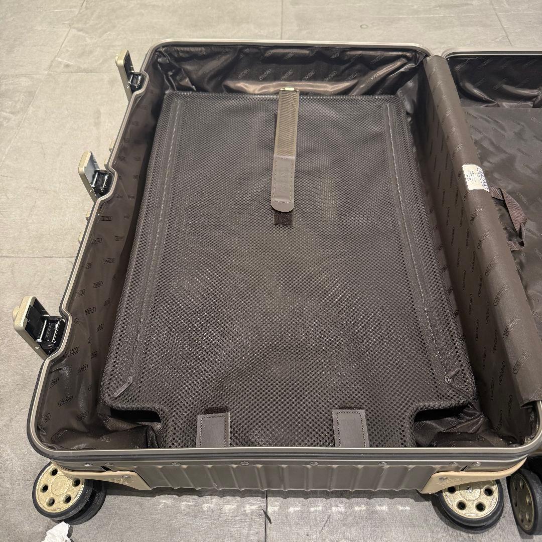 RIMOWA（リモワ）／TOPAS TITANIUM／シャンパンゴールド