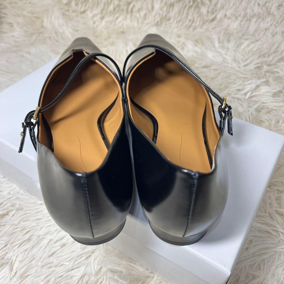 【新品未使用】Aga スムース レザー パンプス ストラップ ローヒール