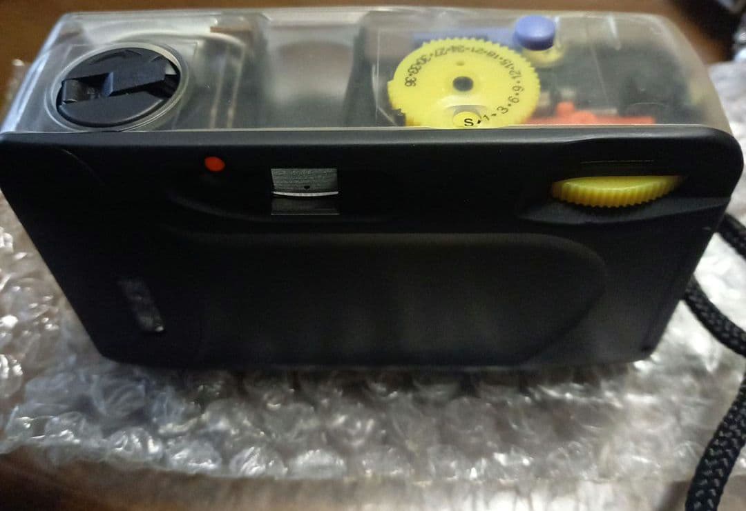 ☆ノベルティ☆レア☆平成☆オゾンコミニティ☆レトロ☆スケルトン♪カメラ