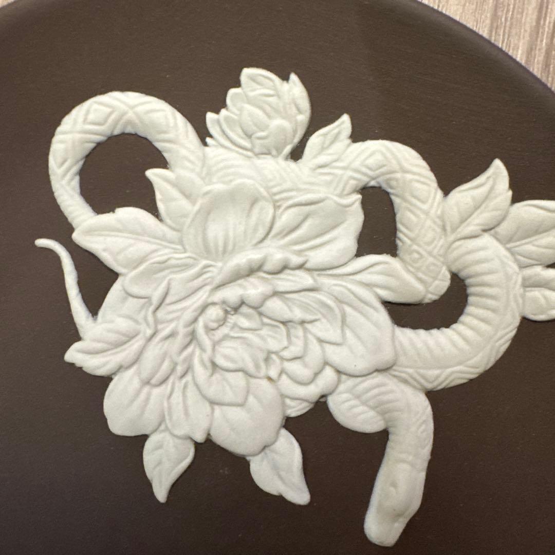 ウェッジウッド　ジャスパー　エトトレイ2025　ヘビ