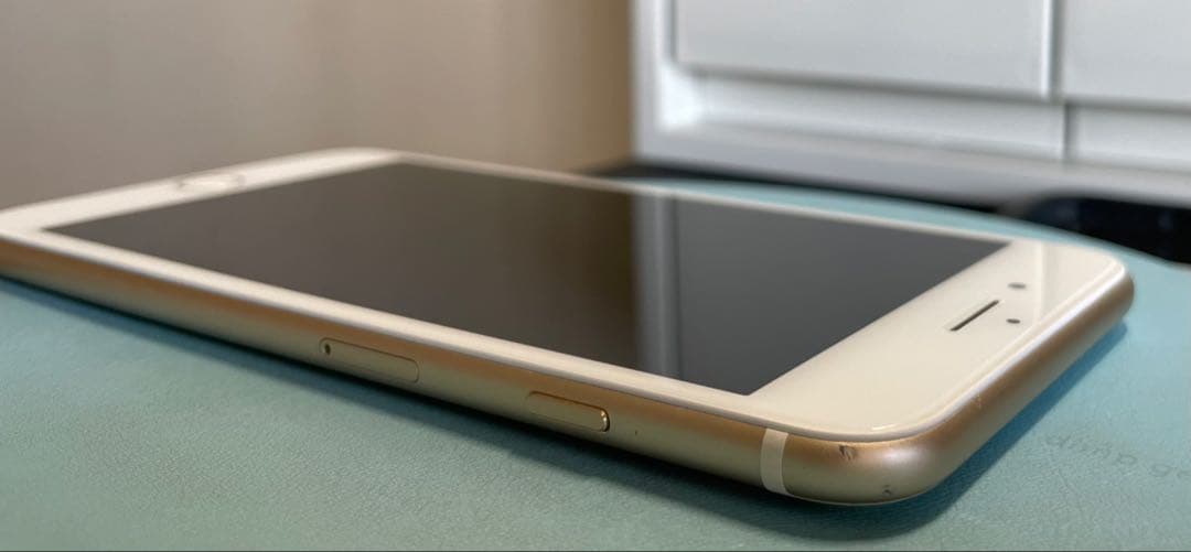 【新品液晶】iPhone 7 Plus Gold 256GB SIMフリー