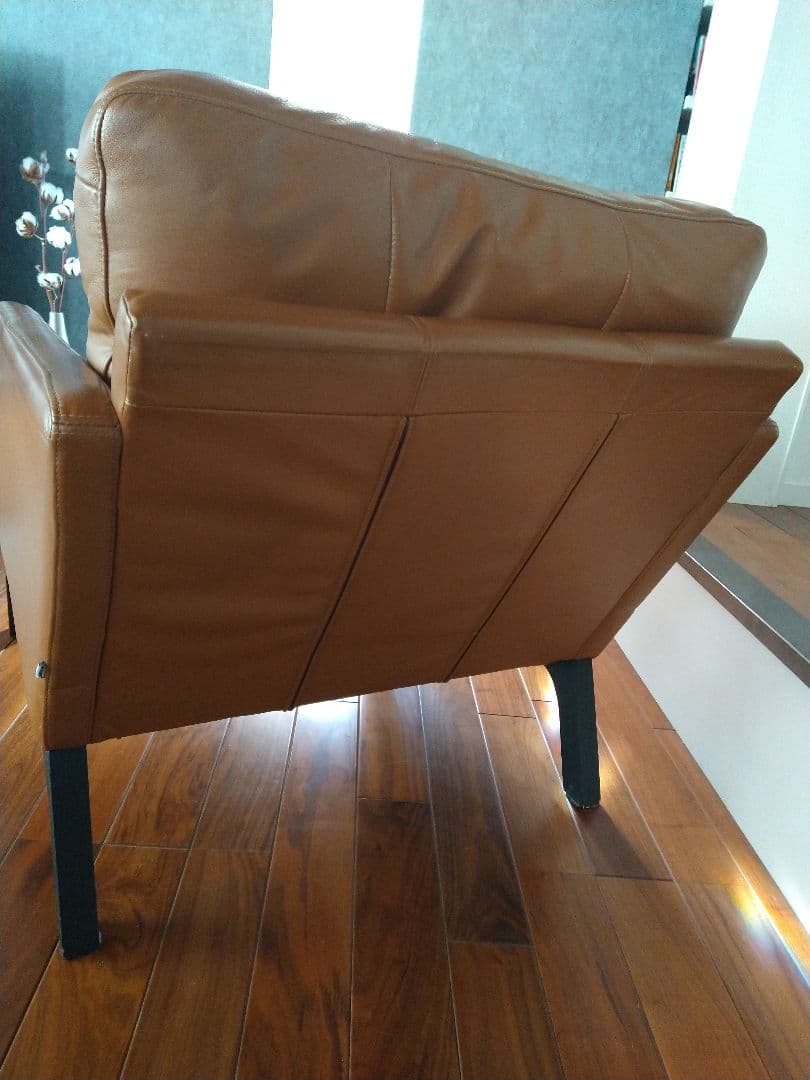 ボーコンセプト　 1人掛けソファ　本皮　レザー