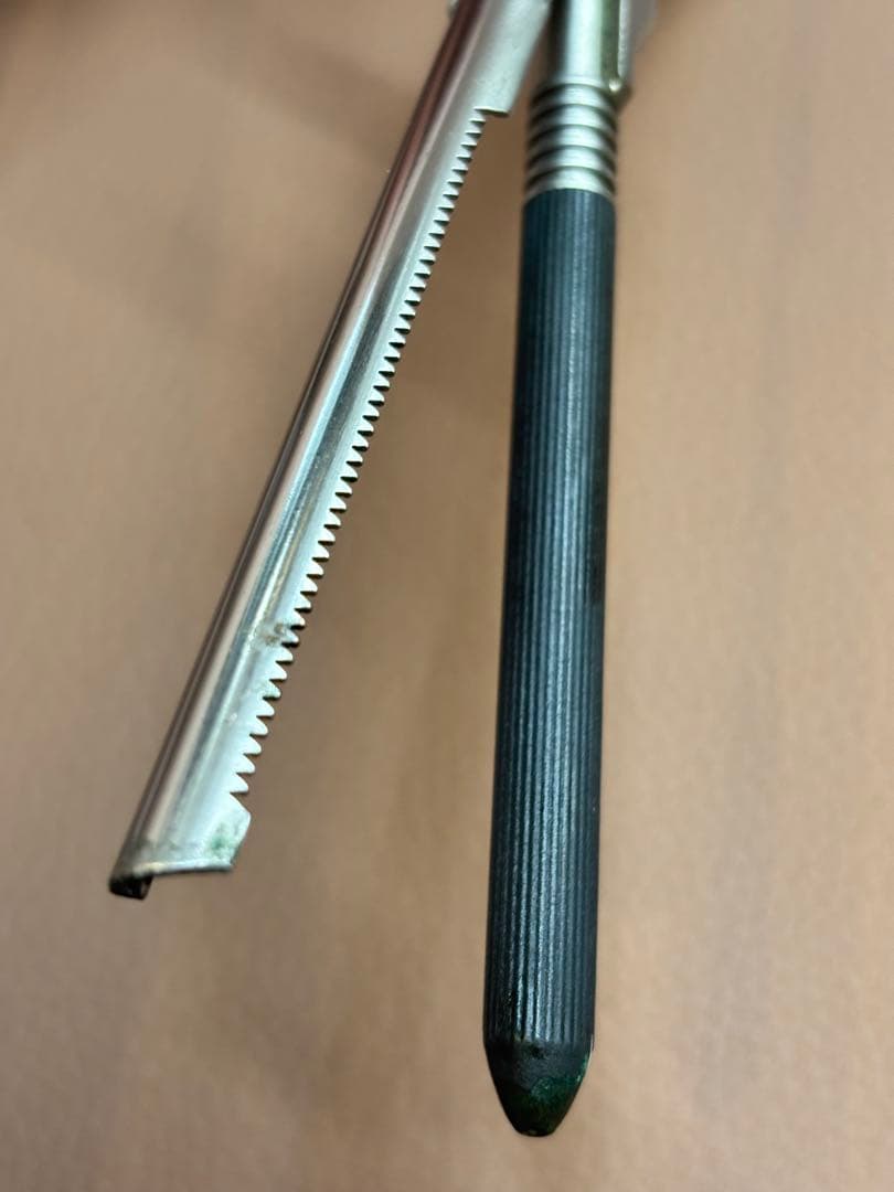 超美品　HAKKO HI-MIC 8ミリ丸アイロン　/レンツアイロン