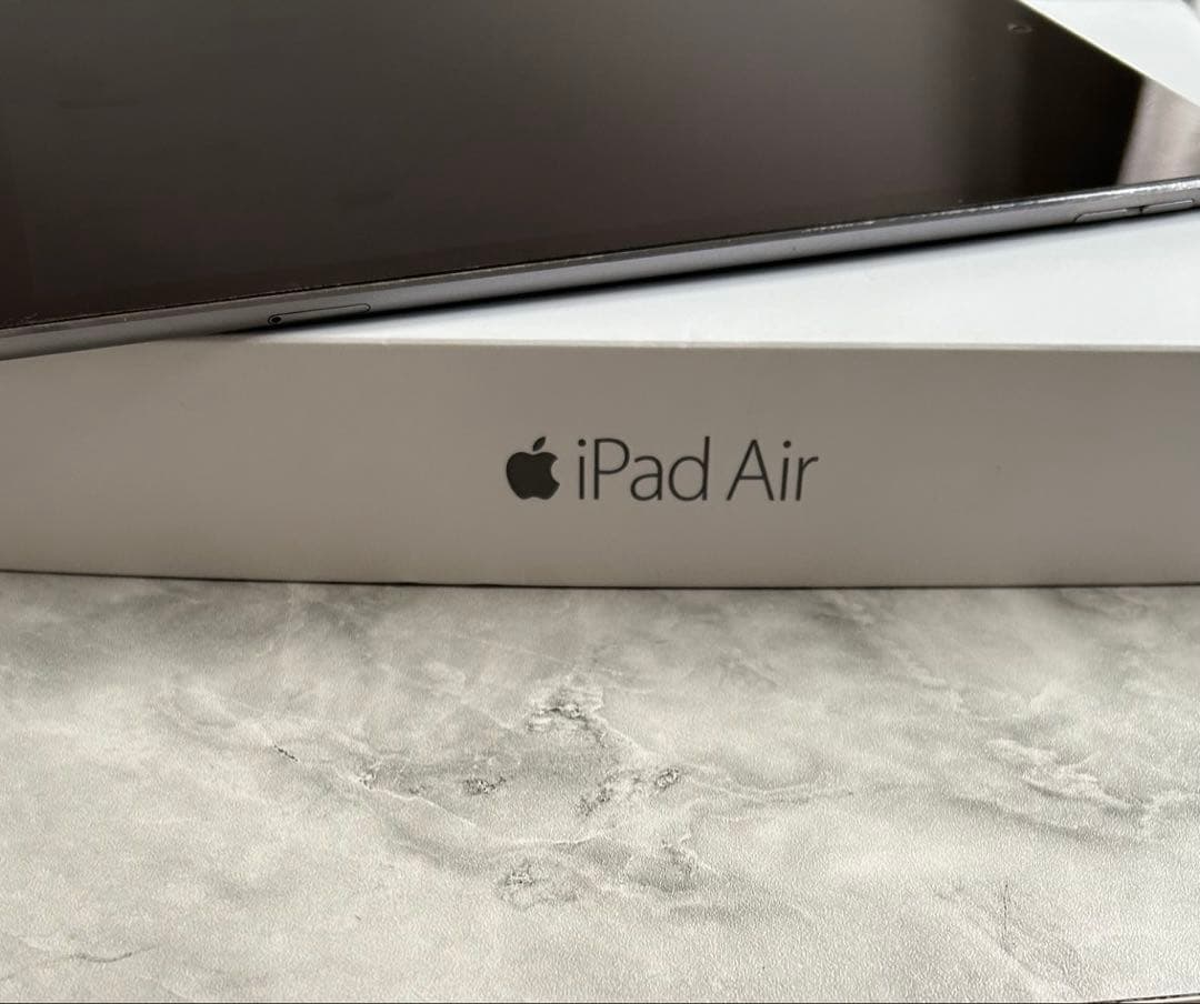 Apple iPad Air 2 Cellular 64GB Wi-Fiモデル