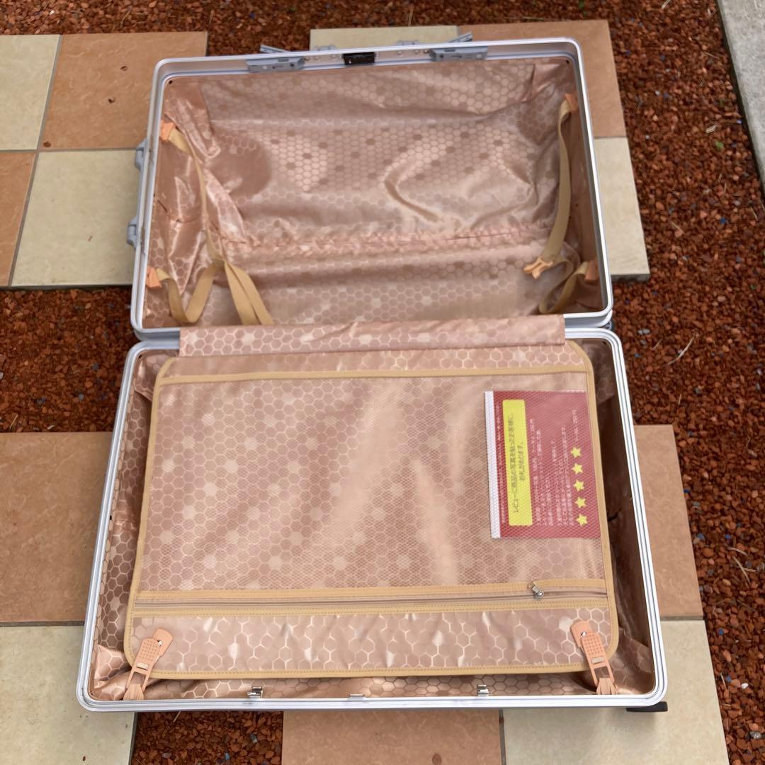 14800→9880 リモア風のビッグサイズのキャリーバッグ