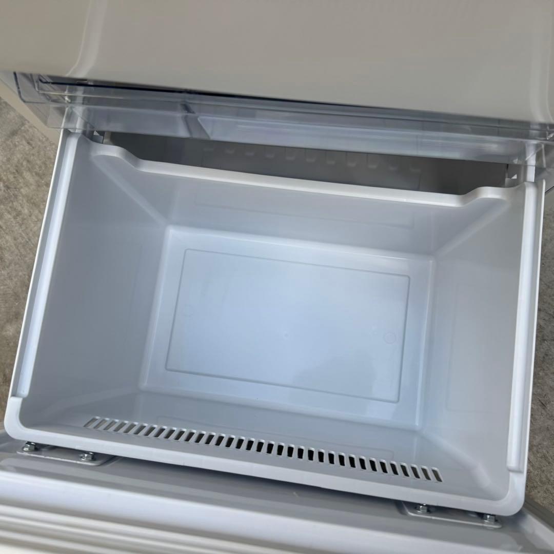 76⭐️2023年製★無印良品　冷蔵庫　レトロ風　ホワイト　人気　一人暮らし