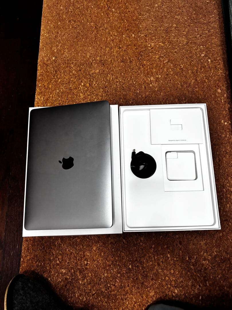 MacBook本体 (nyato )MacBook Pro 2017 13inch