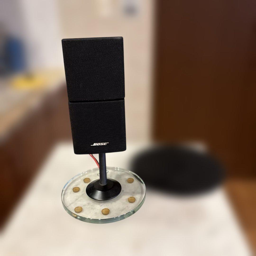 BOSE　キューブサテライトスピーカー ガラススタンド付き