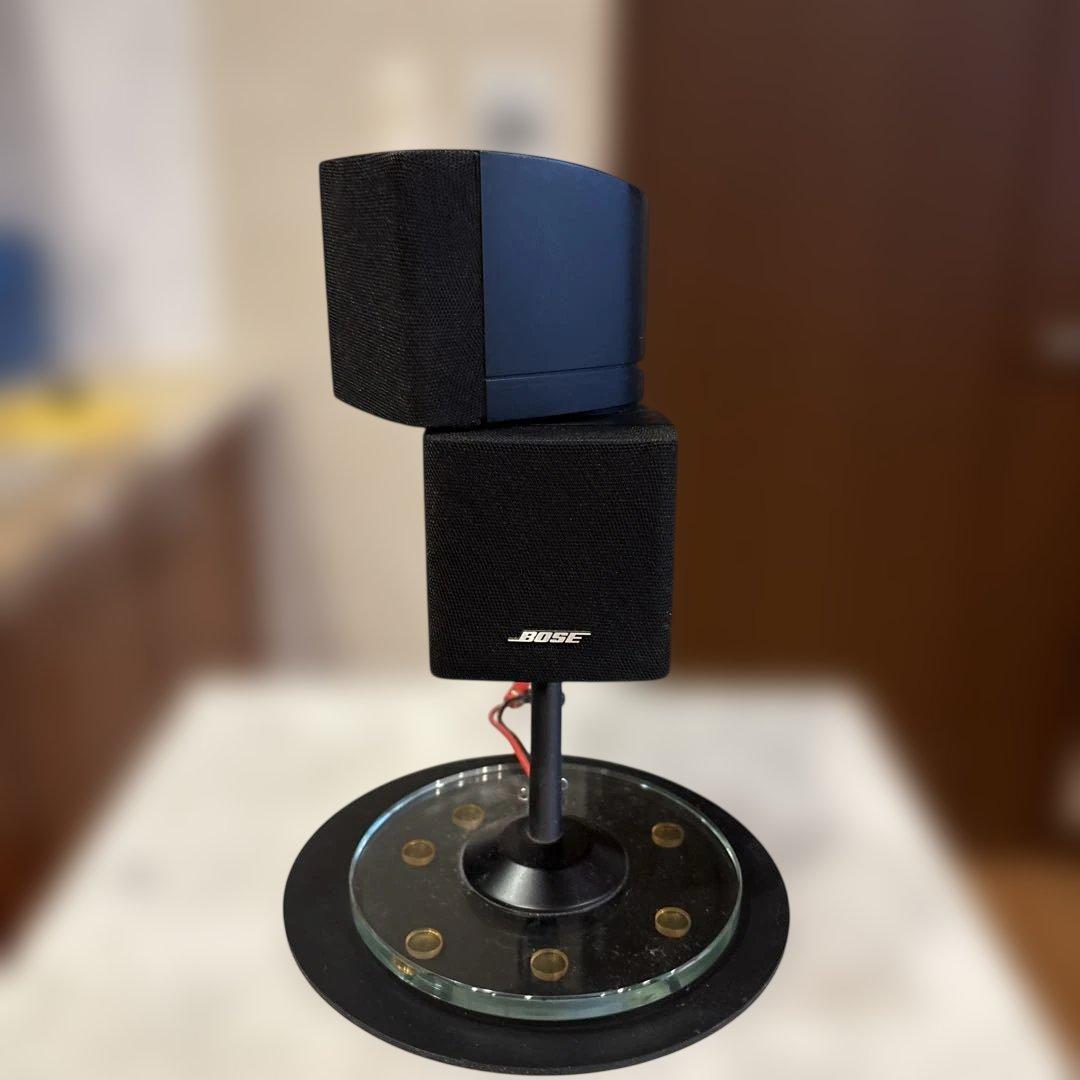 BOSE　キューブサテライトスピーカー ガラススタンド付き