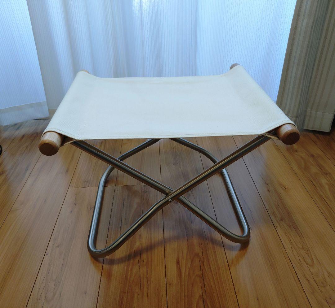 ニーチェア X オットマン 木部NA/張地ホワイト