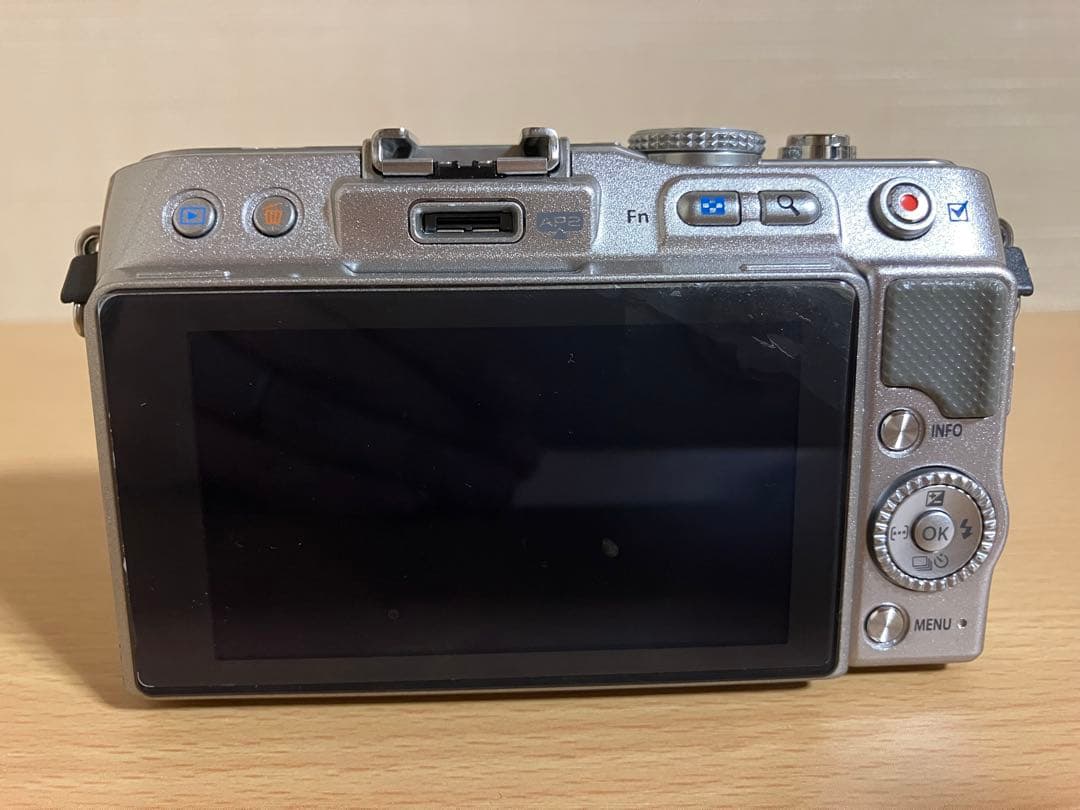 OLYMPUS PEN Lite E-PL3 ミラーレス一眼 デジカメ　シルバー