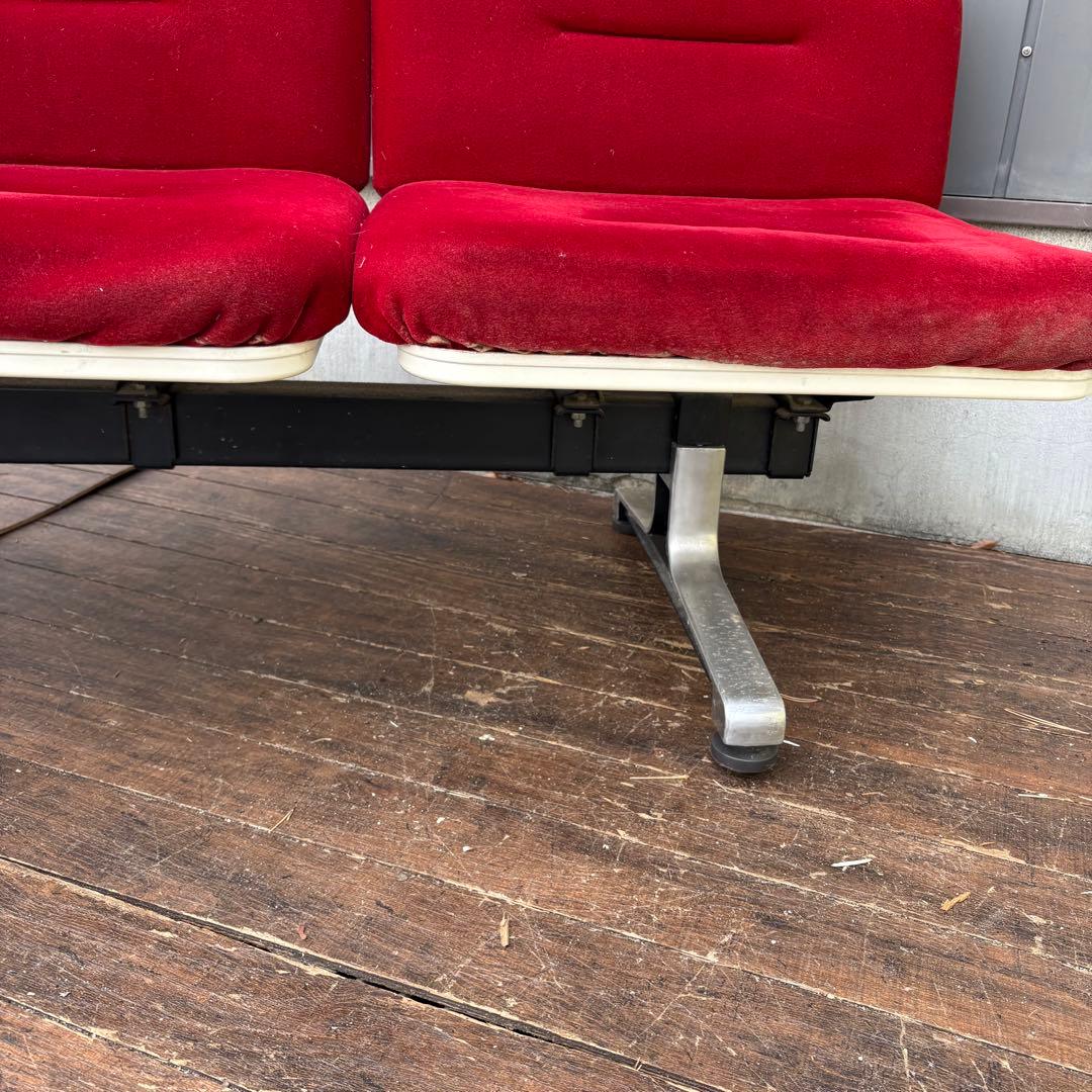 昭和レトロ オカムラ 3人掛け ベンチシート 赤 ベロア 待合椅子 ロビーチェア