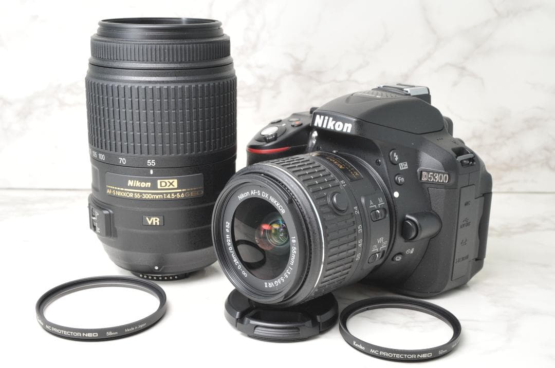 シャッター数新品級❣️美品 Nikon D5300⭐️Wi-Fi ダブルレンズ