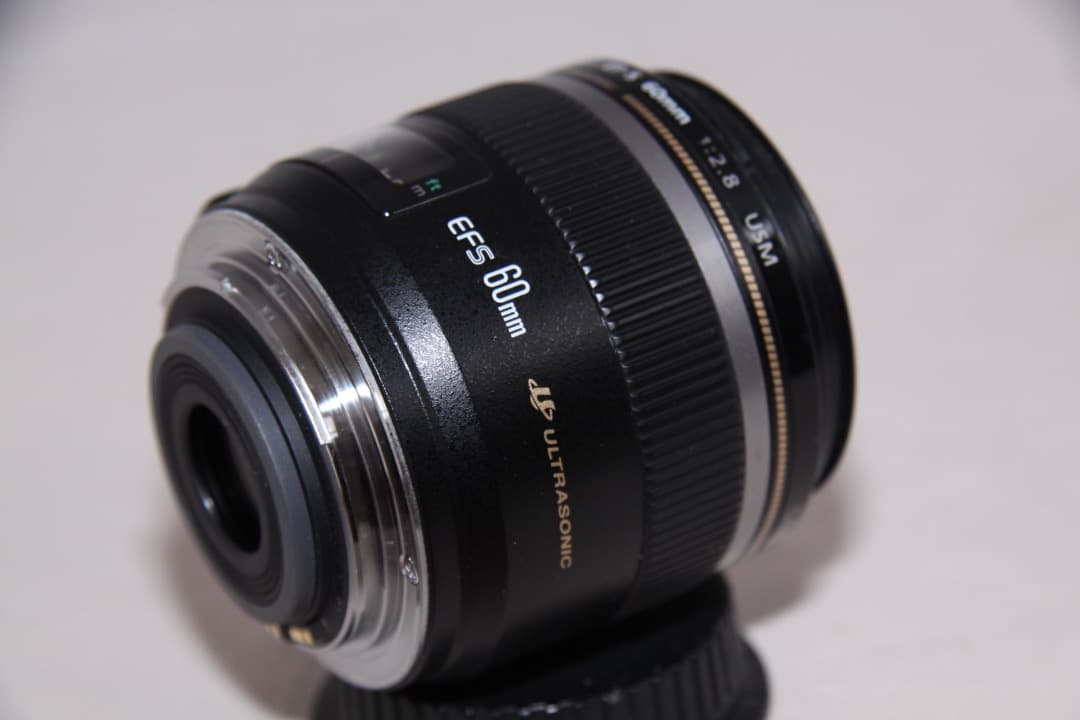 美品　Canon EF-S 60mm F2.8 USM MACRO