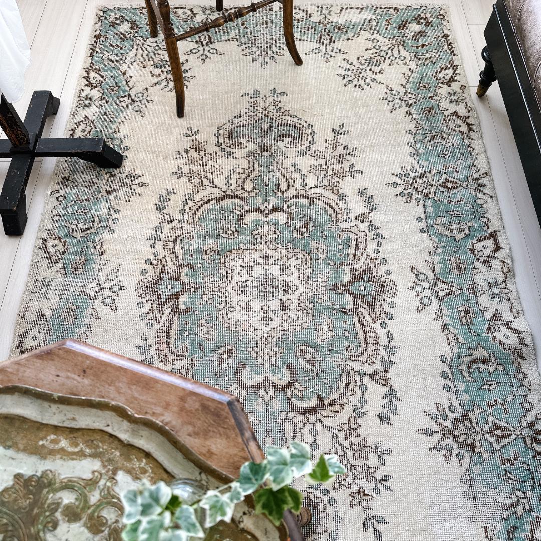 トルコ ヴィンテージラグ A121 定番 クリーム ターコイズブルー メダリオン