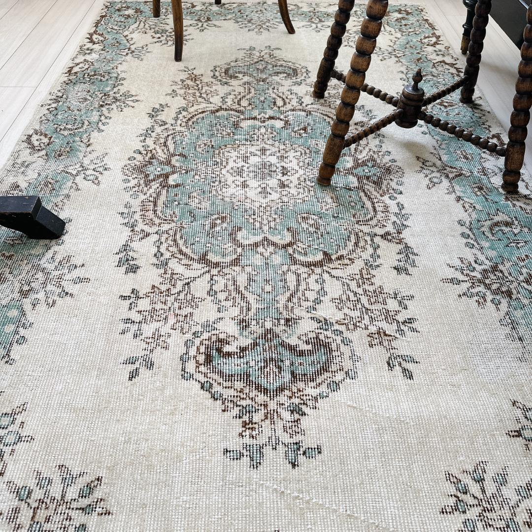 トルコ ヴィンテージラグ A121 定番 クリーム ターコイズブルー メダリオン