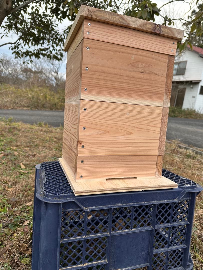 日本ミツバチ重箱式巣箱　飼育捕獲用