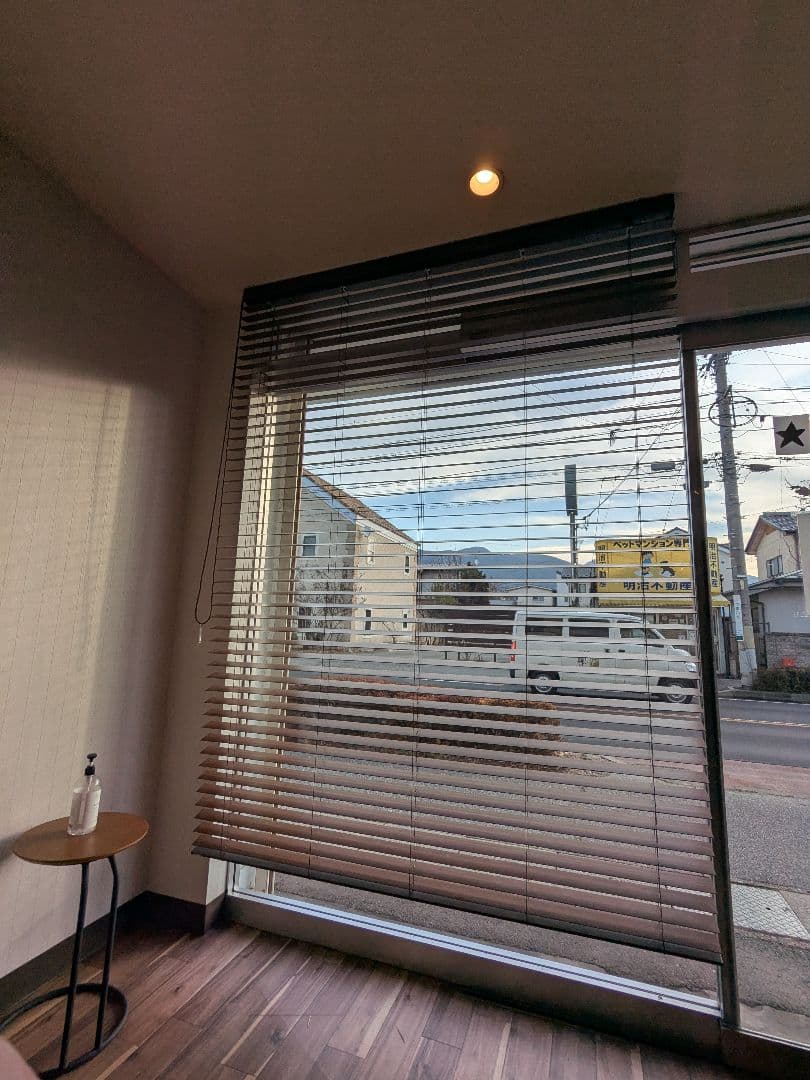 ウッドブラインド