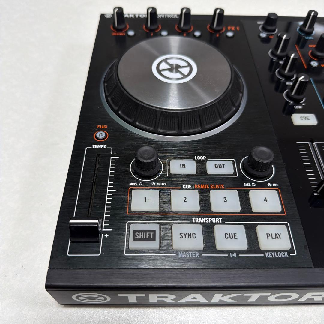 TRAKTOR S2 MK2 DJコントローラー