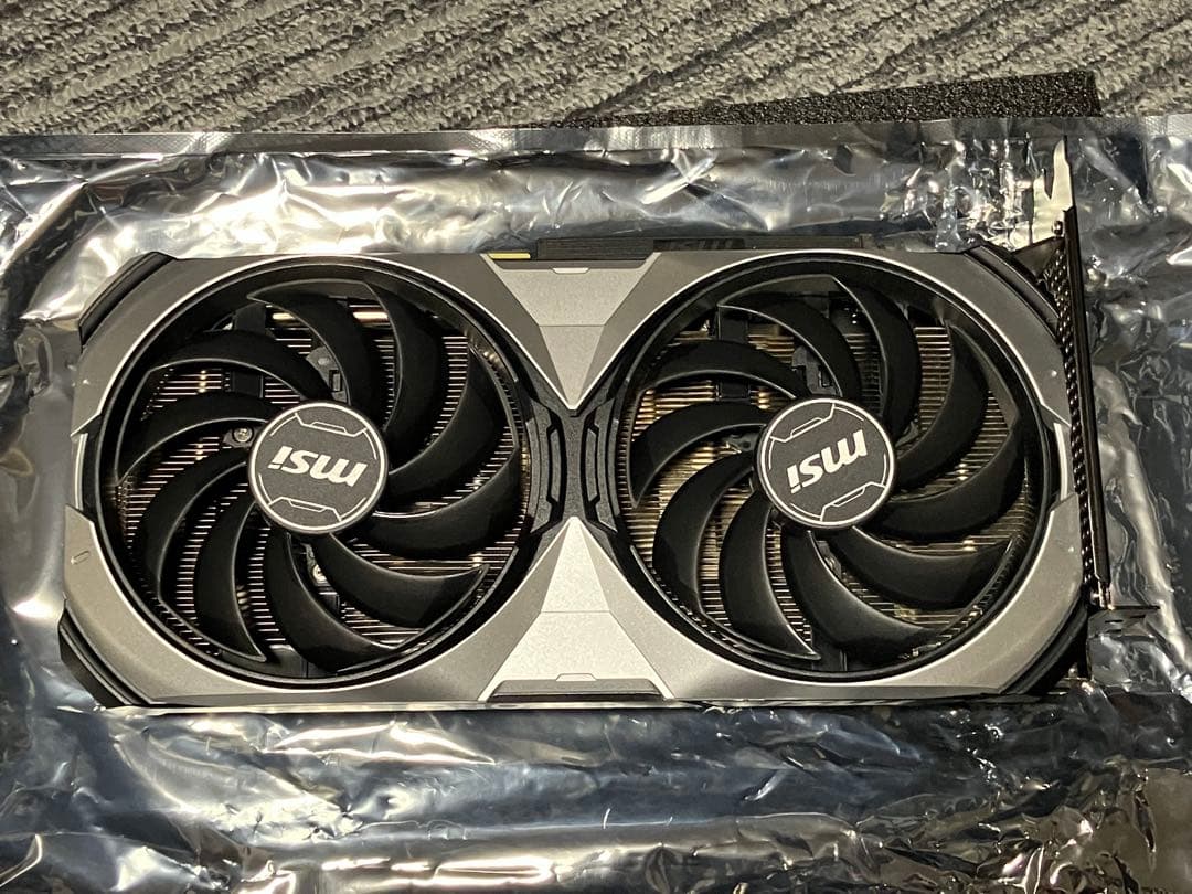 グラフィックボード・グラボ・ビデオカード MSI GeForce RTX 4070 Ventus 2X OC
