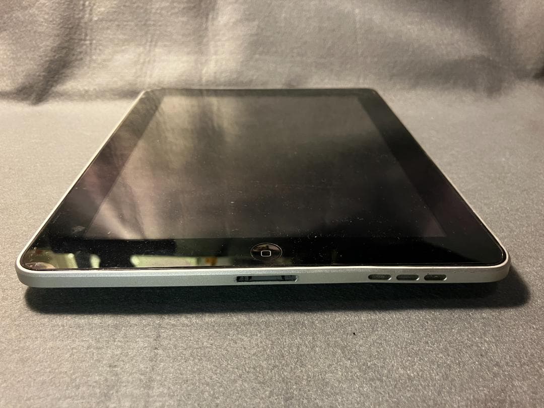 ★極美品 初代iPad 64GB (BUILT製カバー付き)★