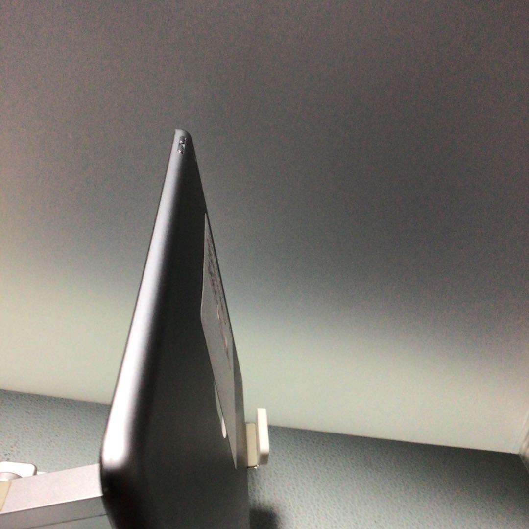 iPad 第6世代 128G wifi Gray 95%美品