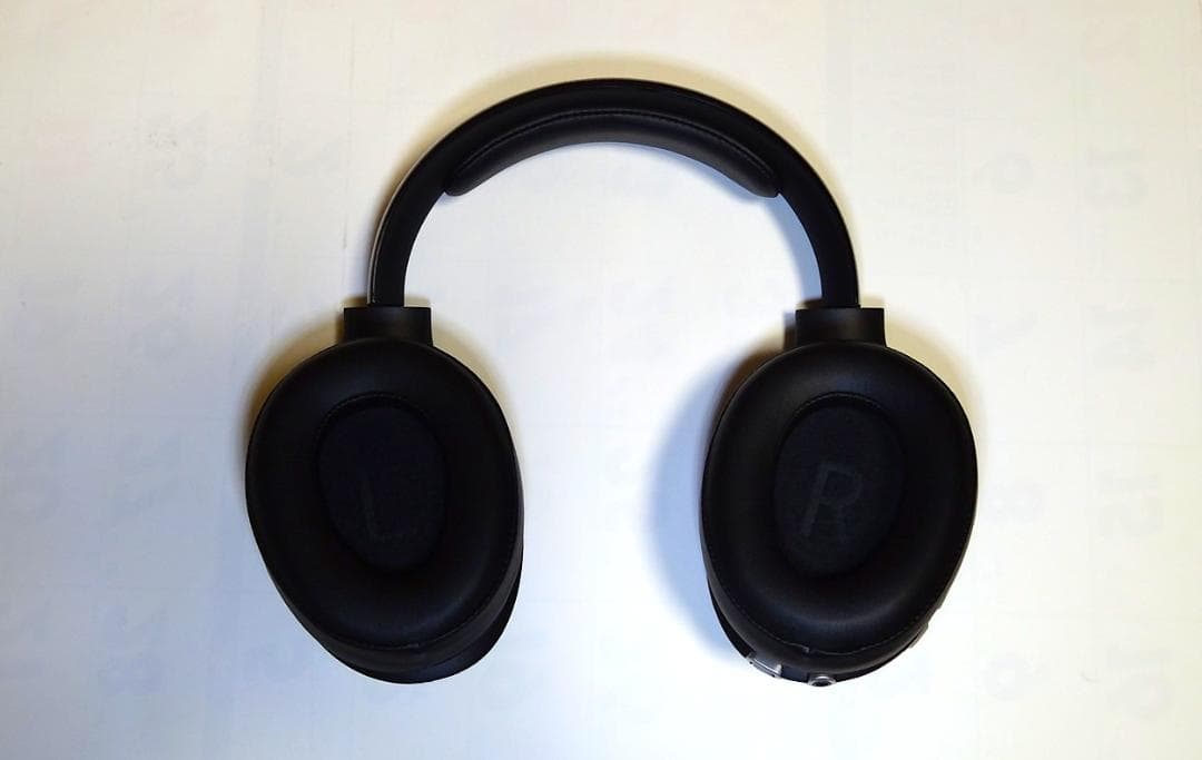 【完動・美品】メルセデス・ベンツ ワイヤレスヘッドホン A2235850100