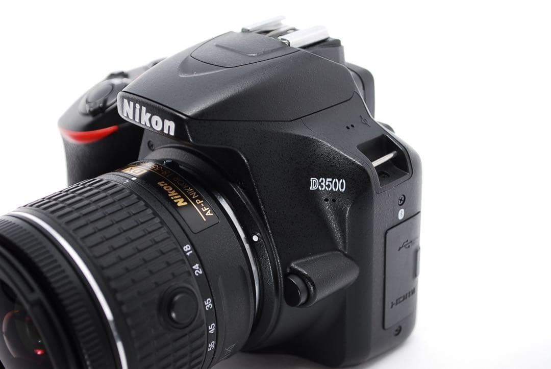 美品✨ Nikon D3500✨爆速オートフォーカス✨手ぶれ補正付き✨一眼レフ