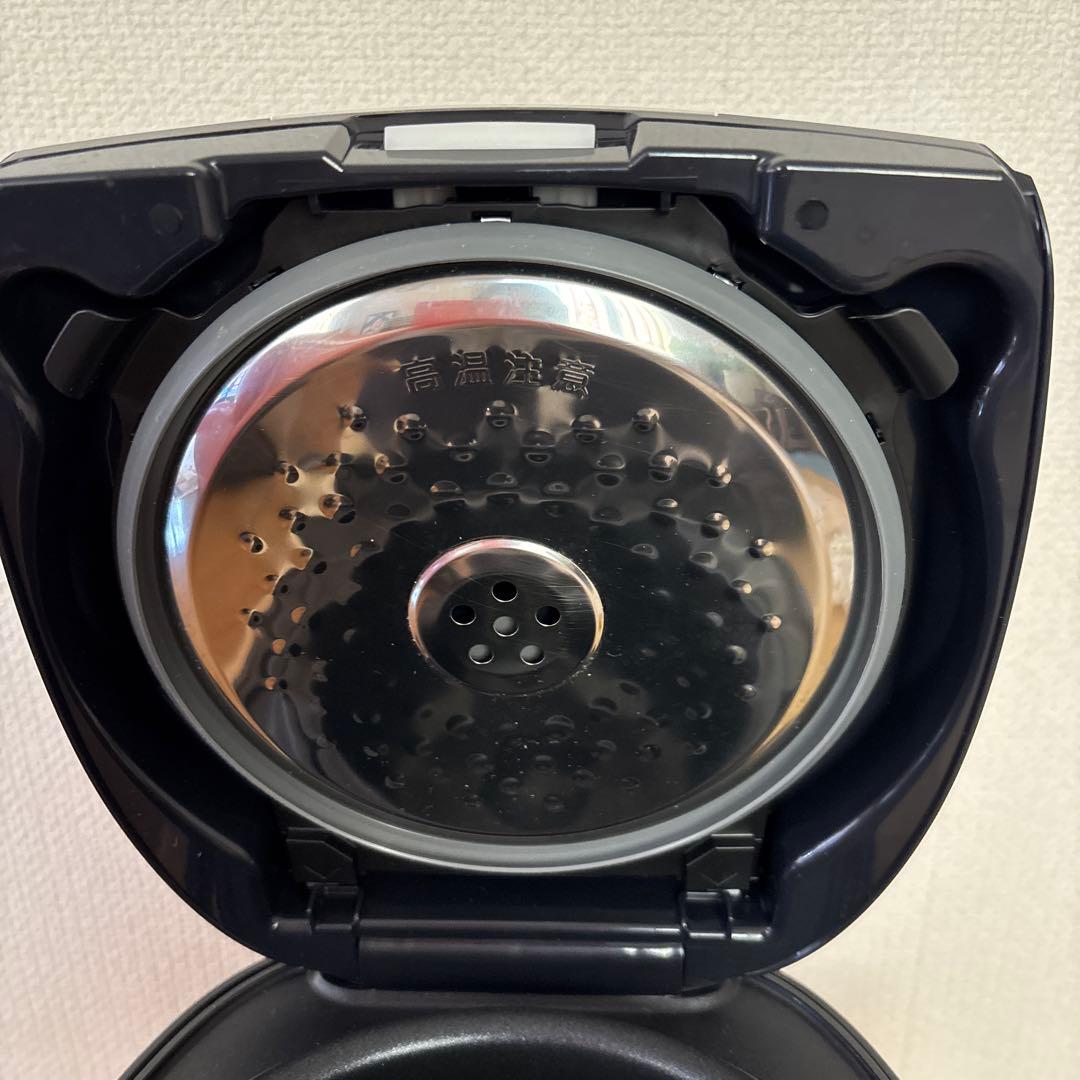 タイガー炊飯器5.5合　 　 　　　　jpwー10E3