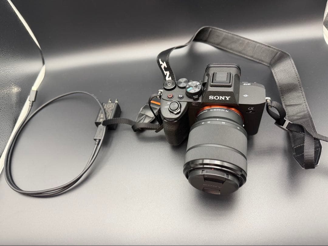 SONY ボディ ＋ 純正ズームレンズ FE 28-70mm＋ 充電器セット