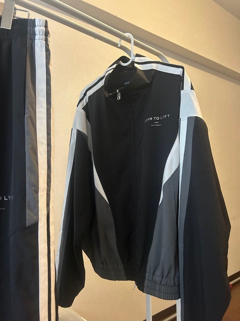 LYFT セットアップ　トラックジャケット　上下Mサイズ