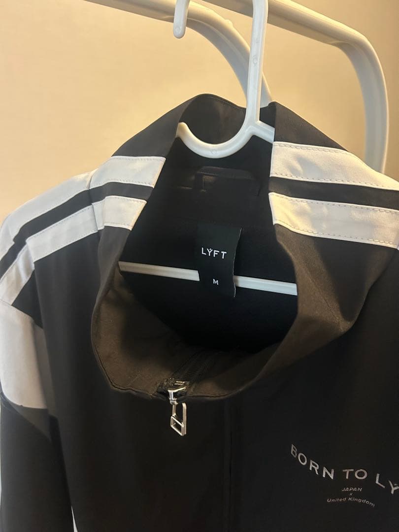 LYFT セットアップ　トラックジャケット　上下Mサイズ