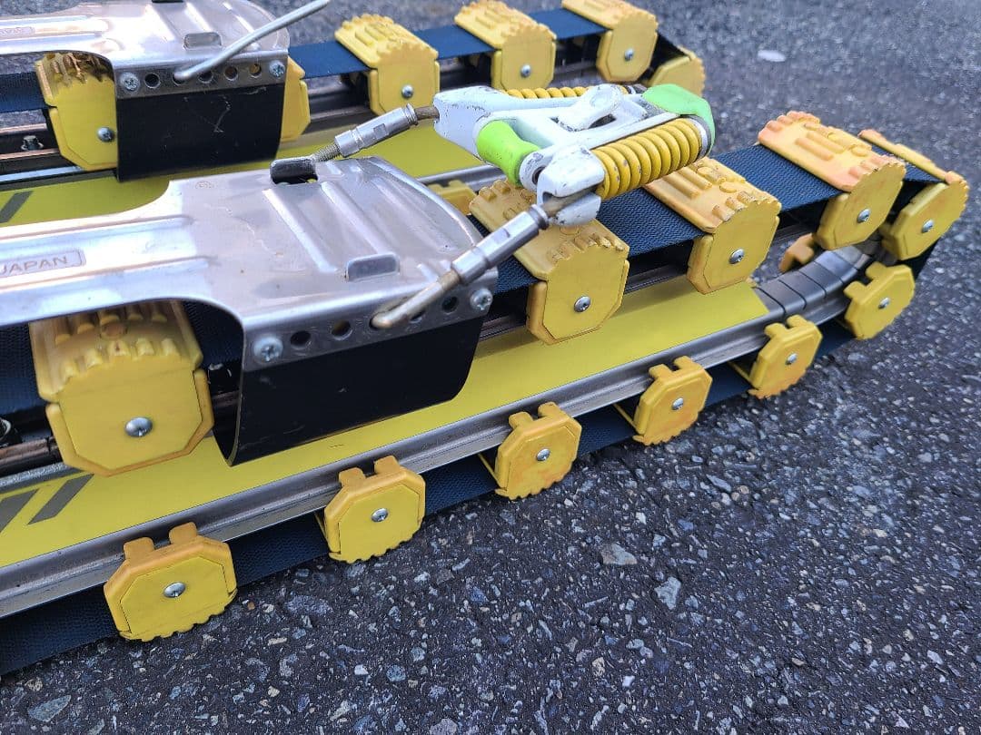 AUSUS グラススキー