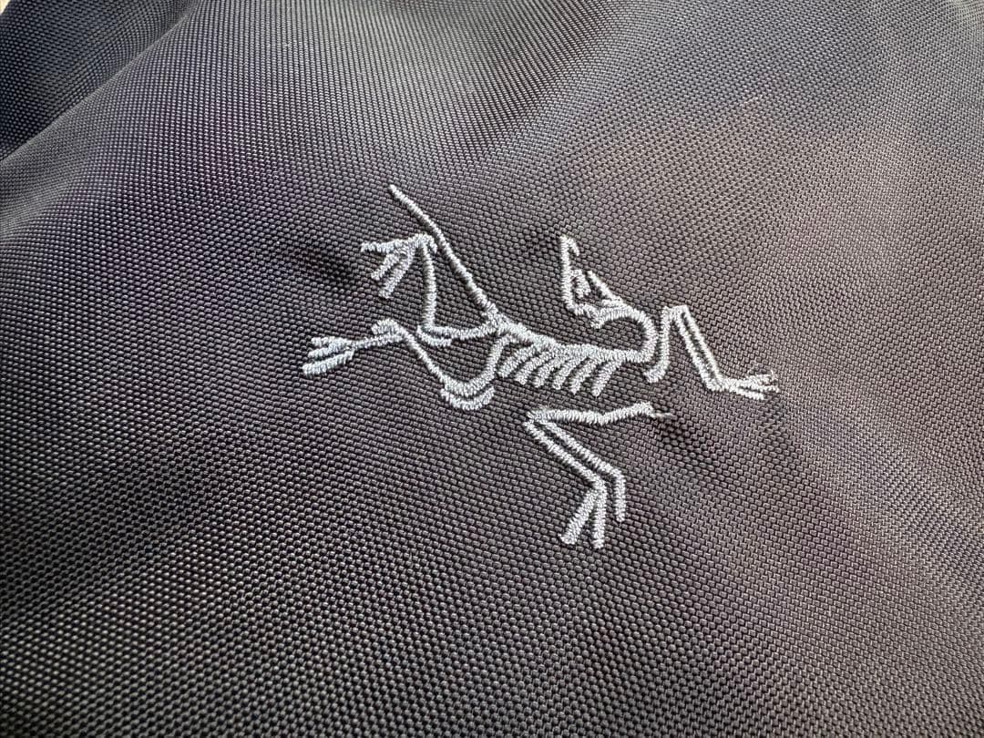 新型 ARC’TERYX マンティス26L バッグパック リュック アウトドア