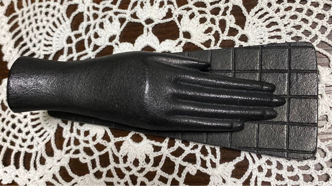 ハンドクリップ　淑女の手　　　　　　ペーパーウエイト